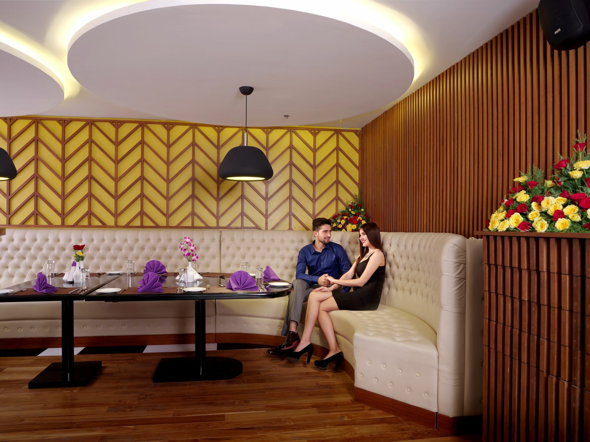Hotel The Blooms Cochin Kochi Exterior foto
